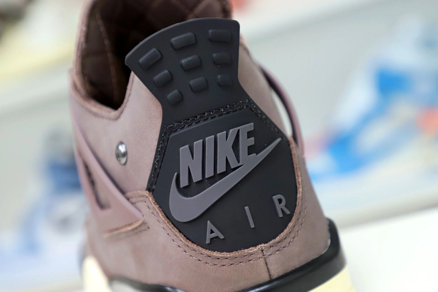 AIR 4 AM JORDAN 1102